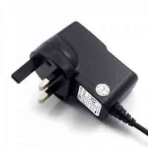 4.5V 3A 13.5W BS AC/DC Adapter, Schaltnetzteil